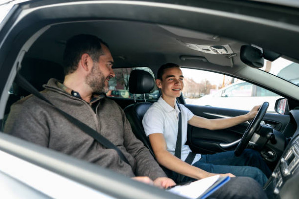 Intensive Driving Courses Glasgow: Fast-Track to Freedom